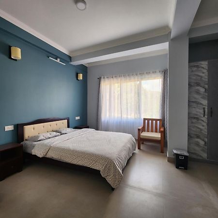 Cafe Sola Bnb Shillong Exteriör bild