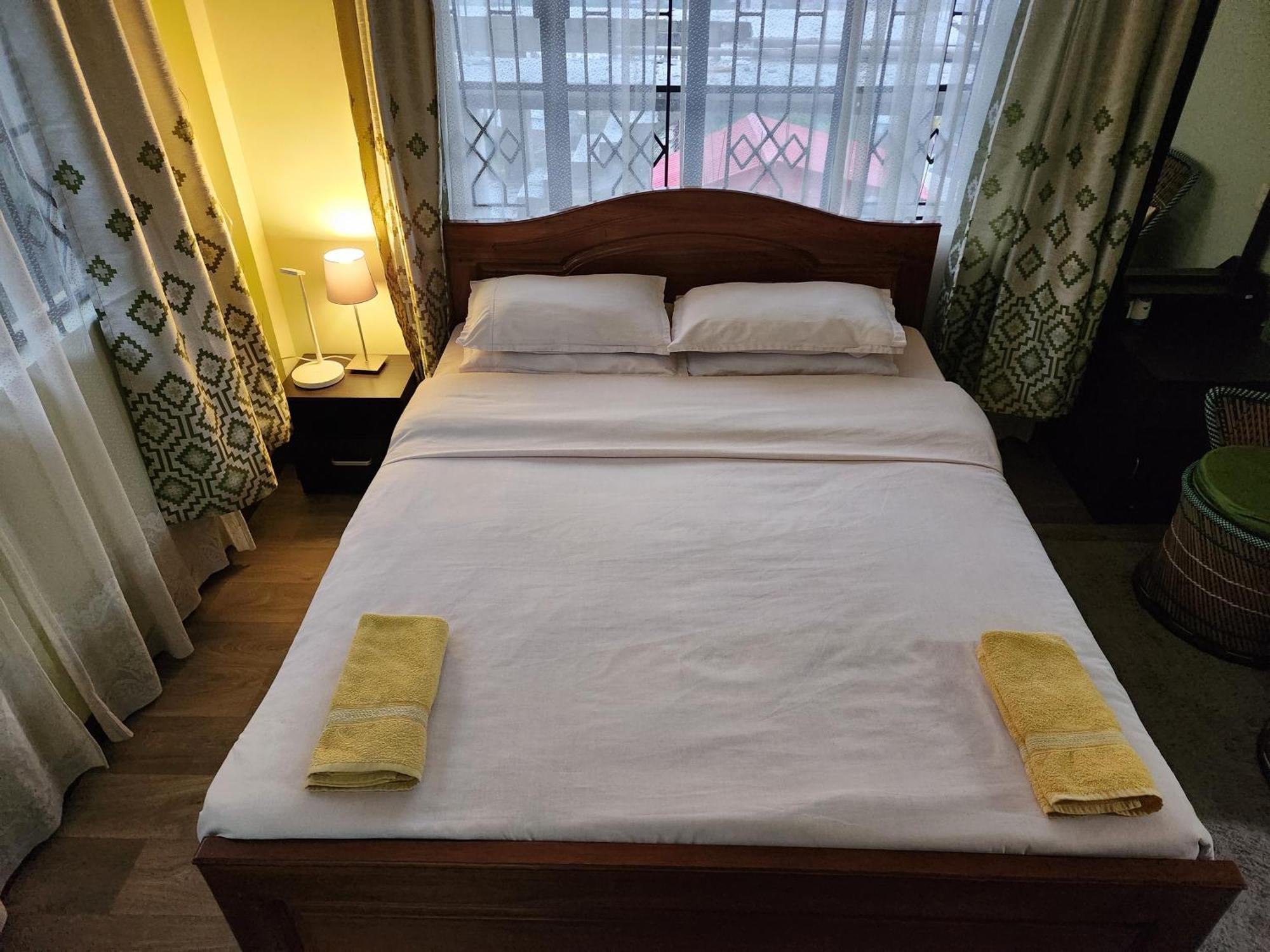 Cafe Sola Bnb Shillong Exteriör bild