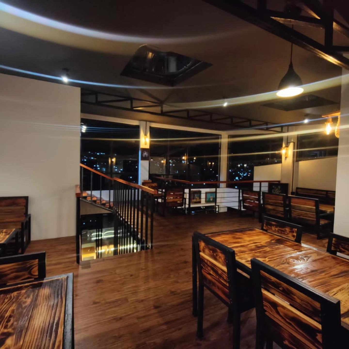 Cafe Sola Bnb Shillong Exteriör bild